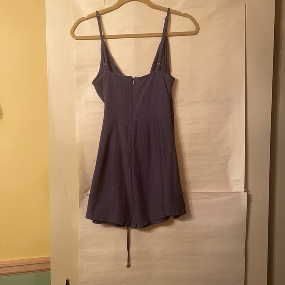 Olive Scent Summer romper with cute tie detailing - Picture 3 of 4